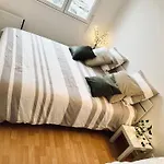 2 Pieces Tram Direct Aeroport & Bordeaux Parking Apartment *
