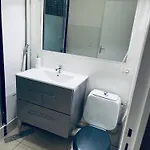 2 Pieces Tram Direct Aeroport & Bordeaux Parking Apartment